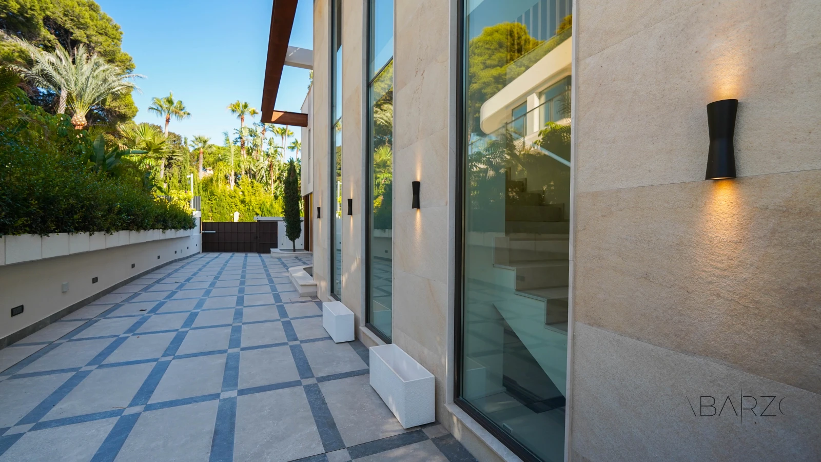 Key Ready Modern New-Build Villa in Los Monteros Playa, Marbella with Sea Views — interior, Marbella East, Marbella (35 of 89)