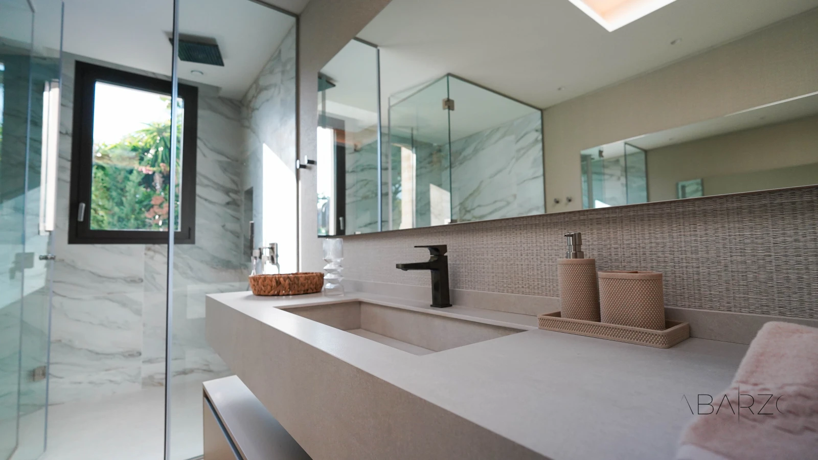 Key Ready Modern New-Build Villa in Los Monteros Playa, Marbella with Sea Views — interior, Marbella East, Marbella (72 of 89)