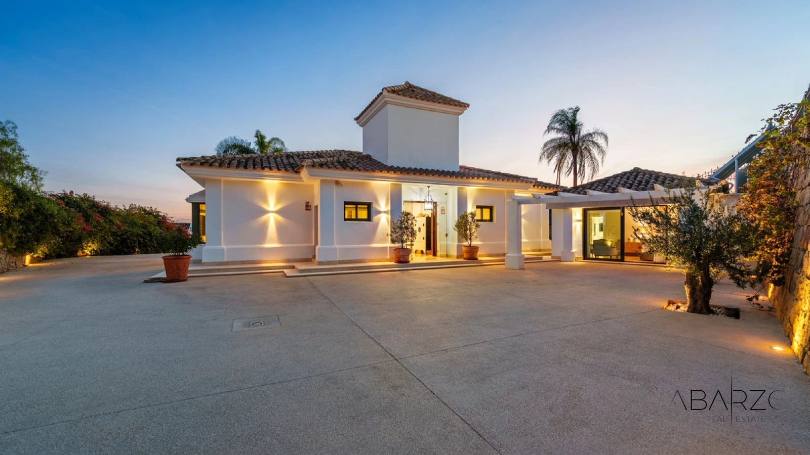 Villa in Haza del Conde, Nueva Andalucía with Sea Views and Private Pool — interior, Nueva Andalucía, Marbella (4 of 49)