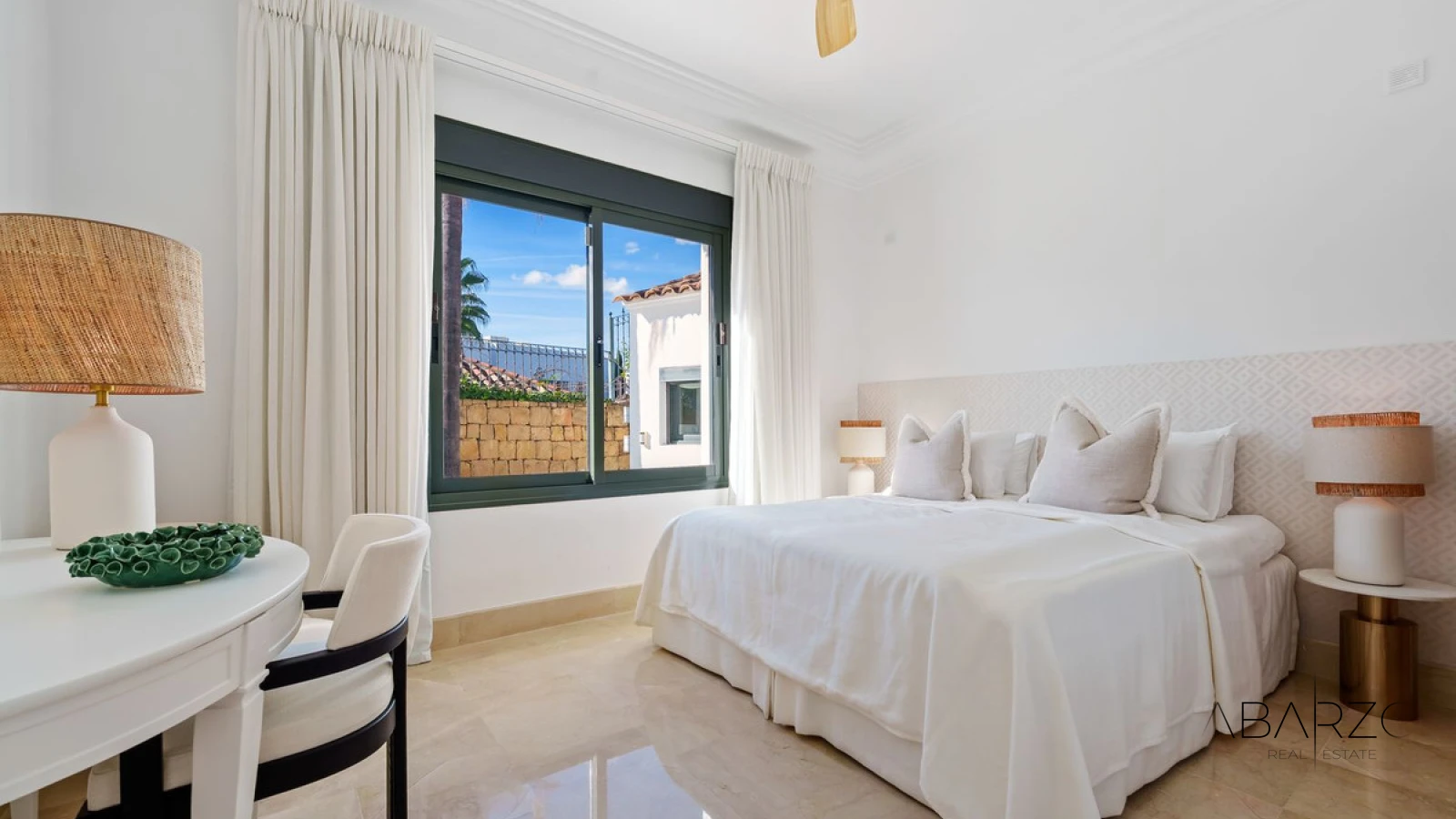 Villa in Haza del Conde, Nueva Andalucía with Sea Views and Private Pool — interior, Nueva Andalucía, Marbella (5 of 49)