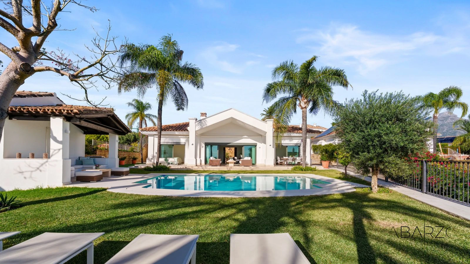 Villa in Haza del Conde, Nueva Andalucía with Sea Views and Private Pool — interior, Nueva Andalucía, Marbella (19 of 49)