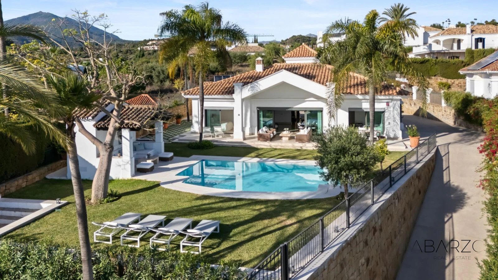 Villa in Haza del Conde, Nueva Andalucía with Sea Views and Private Pool — interior, Nueva Andalucía, Marbella (46 of 49)