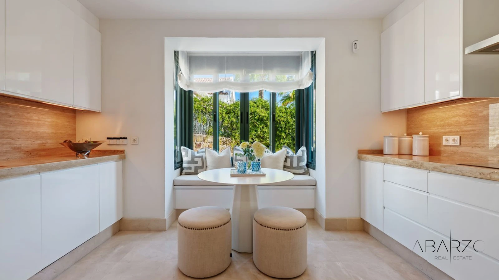 Villa in Haza del Conde, Nueva Andalucía with Sea Views and Private Pool — interior, Nueva Andalucía, Marbella (25 of 49)