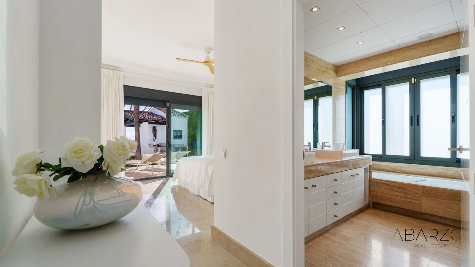 Villa in Haza del Conde, Nueva Andalucía with Sea Views and Private Pool — interior, Nueva Andalucía, Marbella (7 of 49)