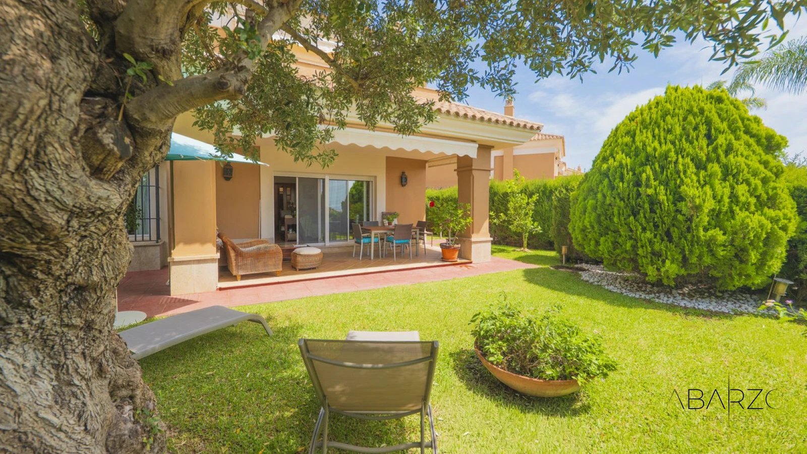 Casa pareada con vistas al golf y al mar en Santa Clara Golf, Marbella — interior, Marbella East, Marbella (38 of 46)