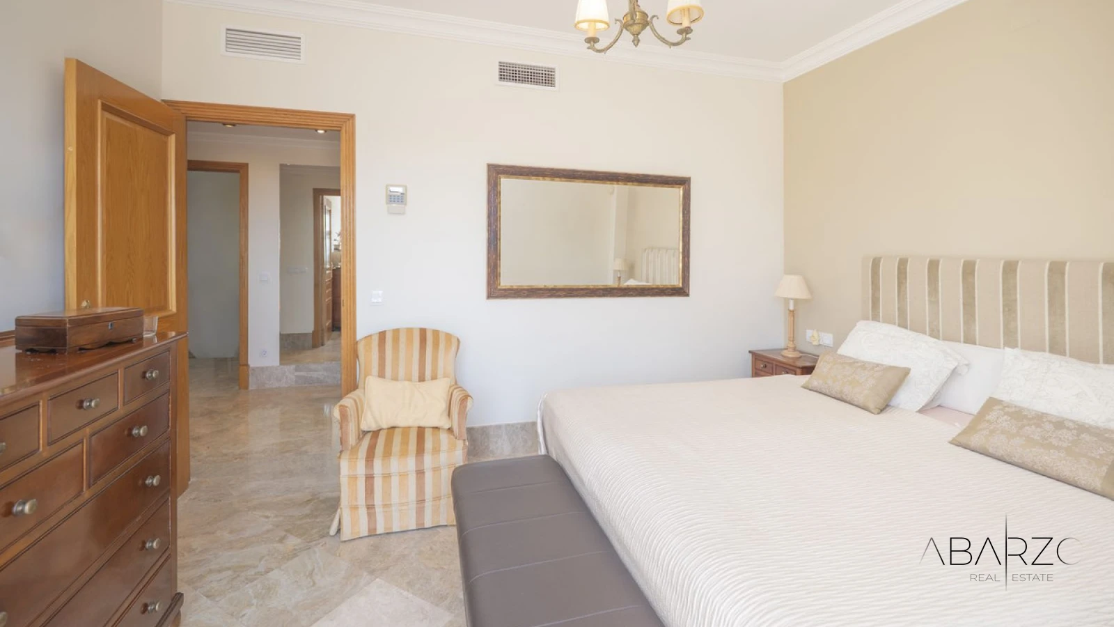 Casa pareada con vistas al golf y al mar en Santa Clara Golf, Marbella — interior, Marbella East, Marbella (31 of 46)