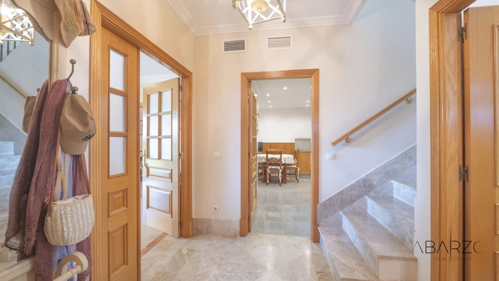 Casa pareada con vistas al golf y al mar en Santa Clara Golf, Marbella — interior, Marbella East, Marbella (30 of 46)