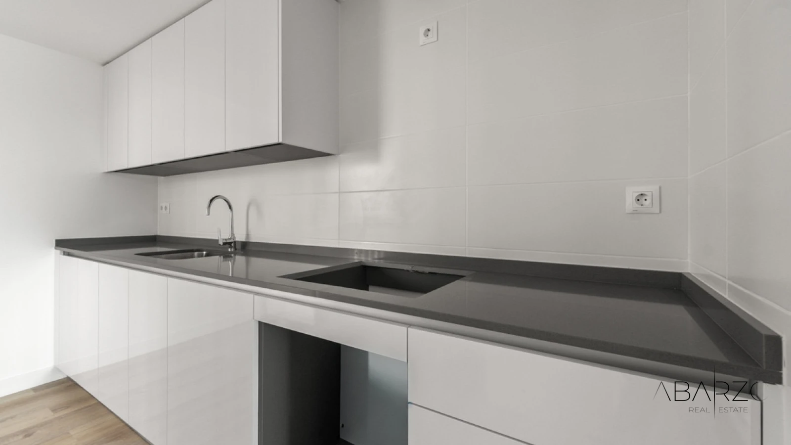 Apartamento a estrenar con piscina en la azotea en La Campana, Nueva Andalucía, Marbella — interior, Nueva Andalucía, Marbella (9 of 27)