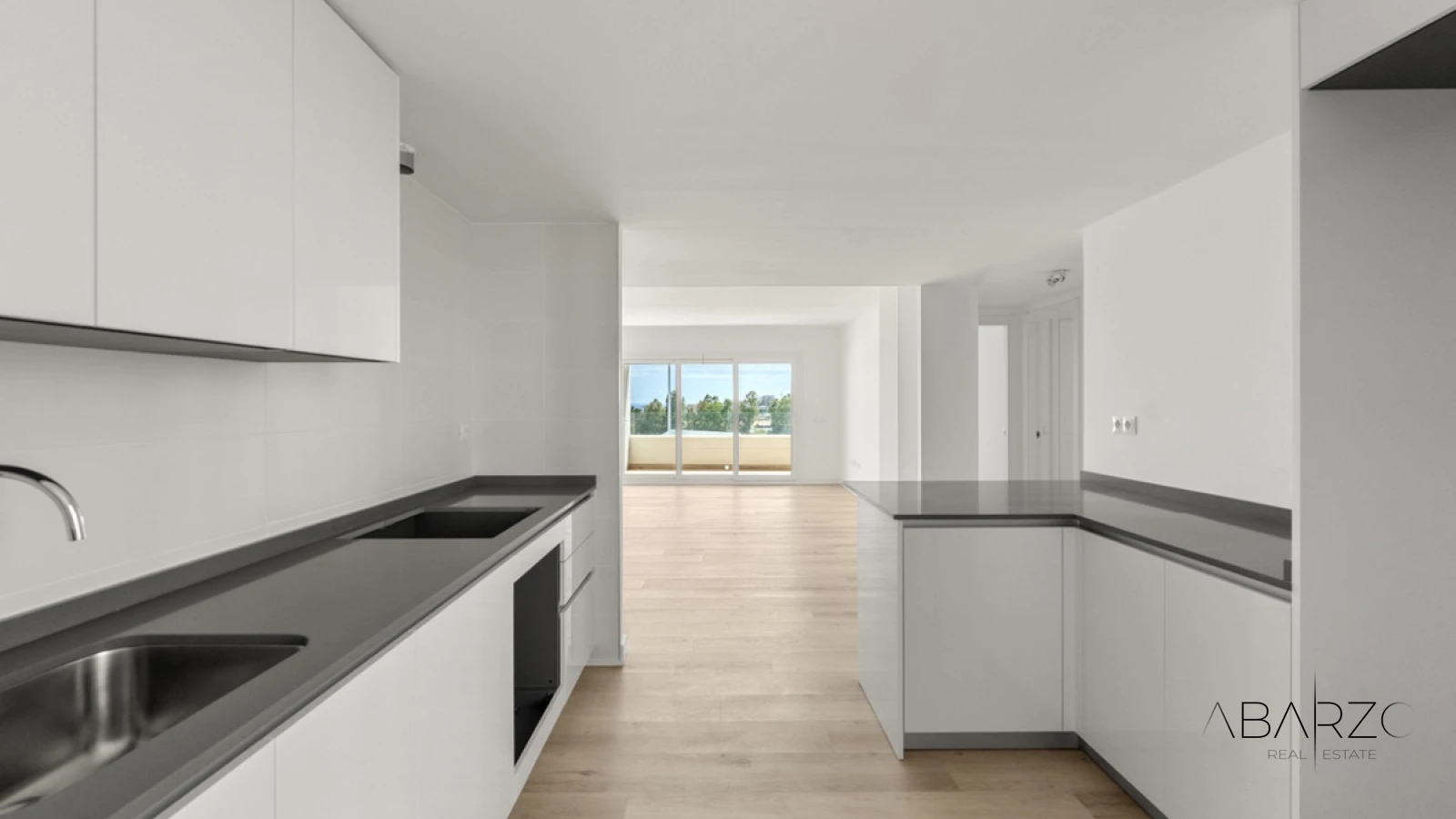 Apartamento a estrenar con piscina en la azotea en La Campana, Nueva Andalucía, Marbella — interior, Nueva Andalucía, Marbella (4 of 27)
