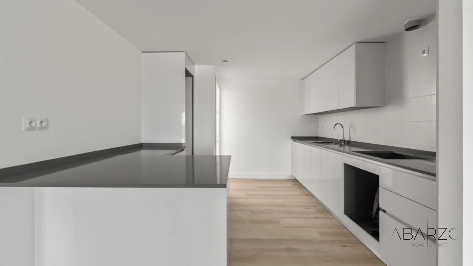 Apartamento a estrenar con piscina en la azotea en La Campana, Nueva Andalucía, Marbella — interior, Nueva Andalucía, Marbella (8 of 27)