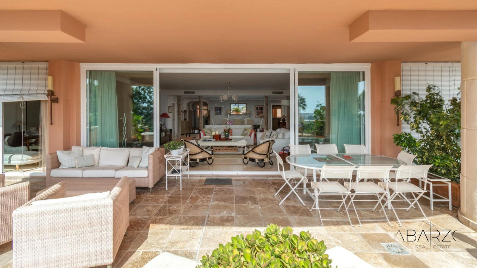 Spacious 3-Bedroom Apartment in Magna Marbella with Panoramic Golf and Sea Views — interior, Nueva Andalucía, Marbella (25 of 31)