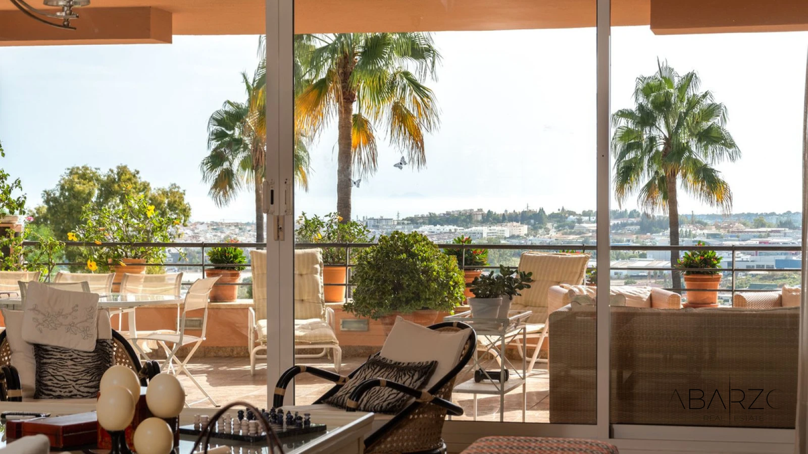Spacious 3-Bedroom Apartment in Magna Marbella with Panoramic Golf and Sea Views — interior, Nueva Andalucía, Marbella (10 of 31)