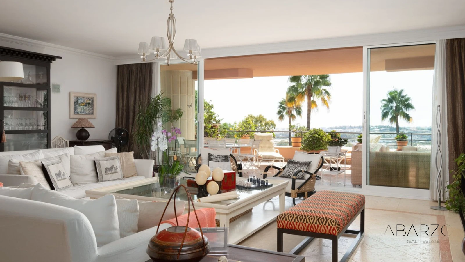 Spacious 3-Bedroom Apartment in Magna Marbella with Panoramic Golf and Sea Views — interior, Nueva Andalucía, Marbella (17 of 31)