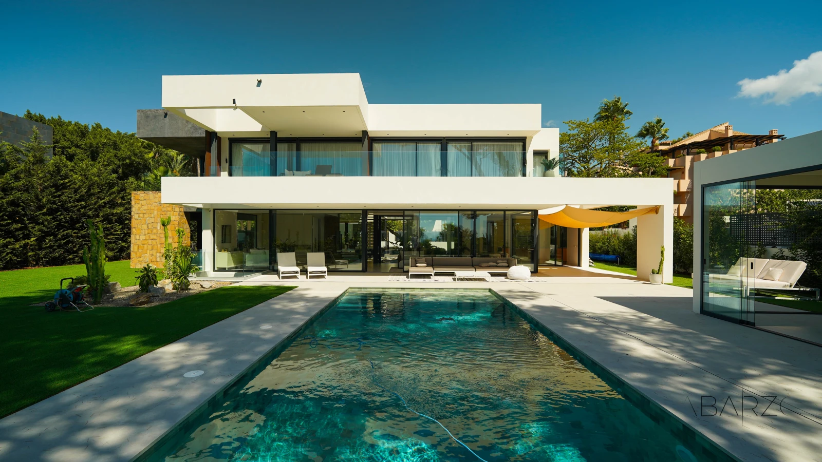 Contemporary villa in Sierra Blanca, Marbella with pool and sea views — interior, Golden Mile, Marbella (52 of 73)