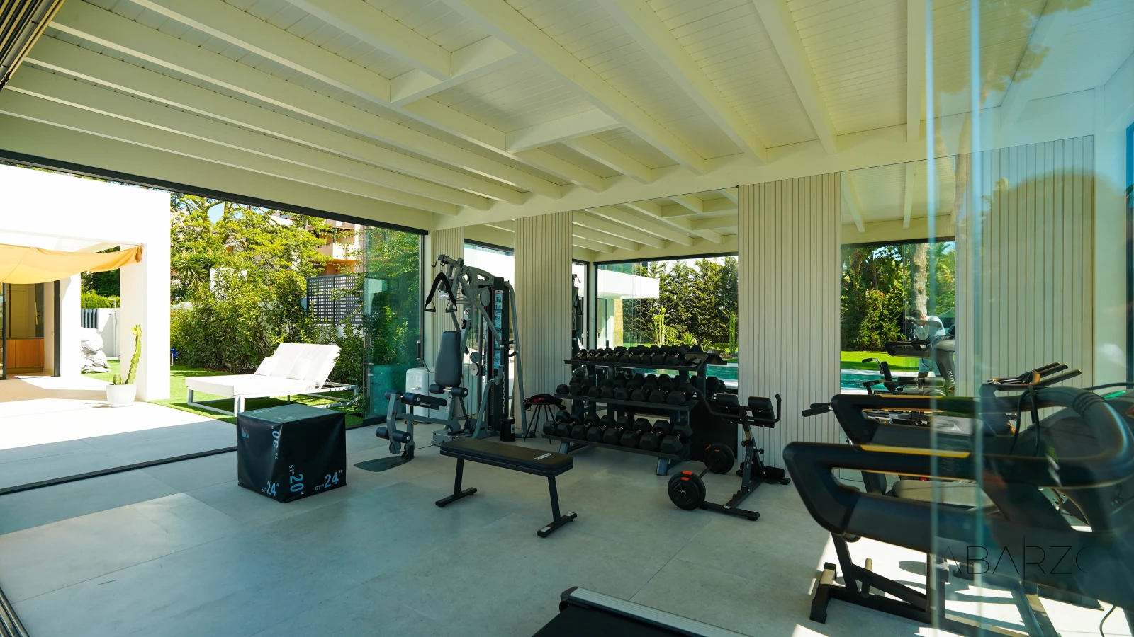 Contemporary villa in Sierra Blanca, Marbella with pool and sea views — interior, Golden Mile, Marbella (53 of 73)