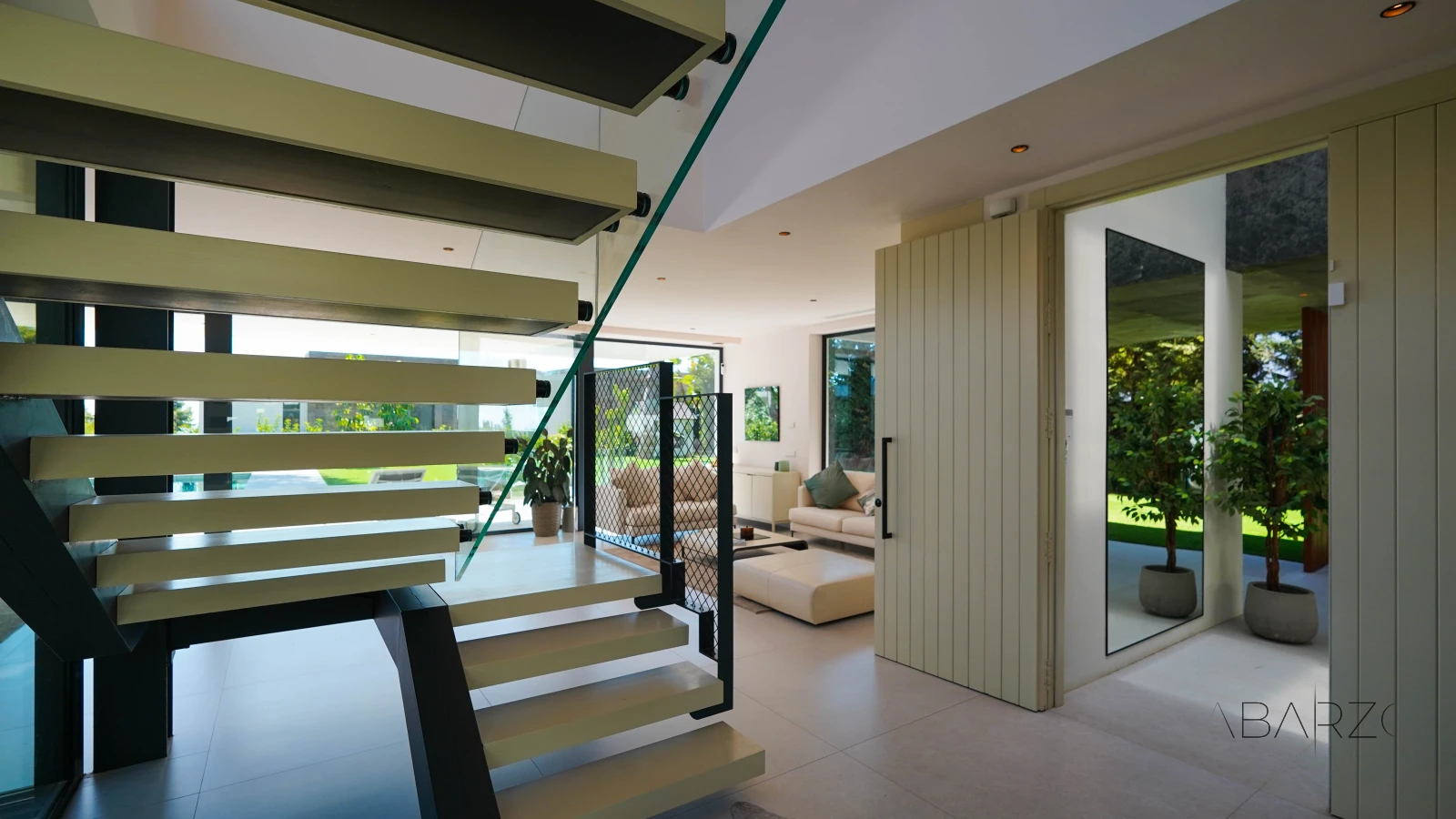 Contemporary villa in Sierra Blanca, Marbella with pool and sea views — interior, Golden Mile, Marbella (18 of 73)