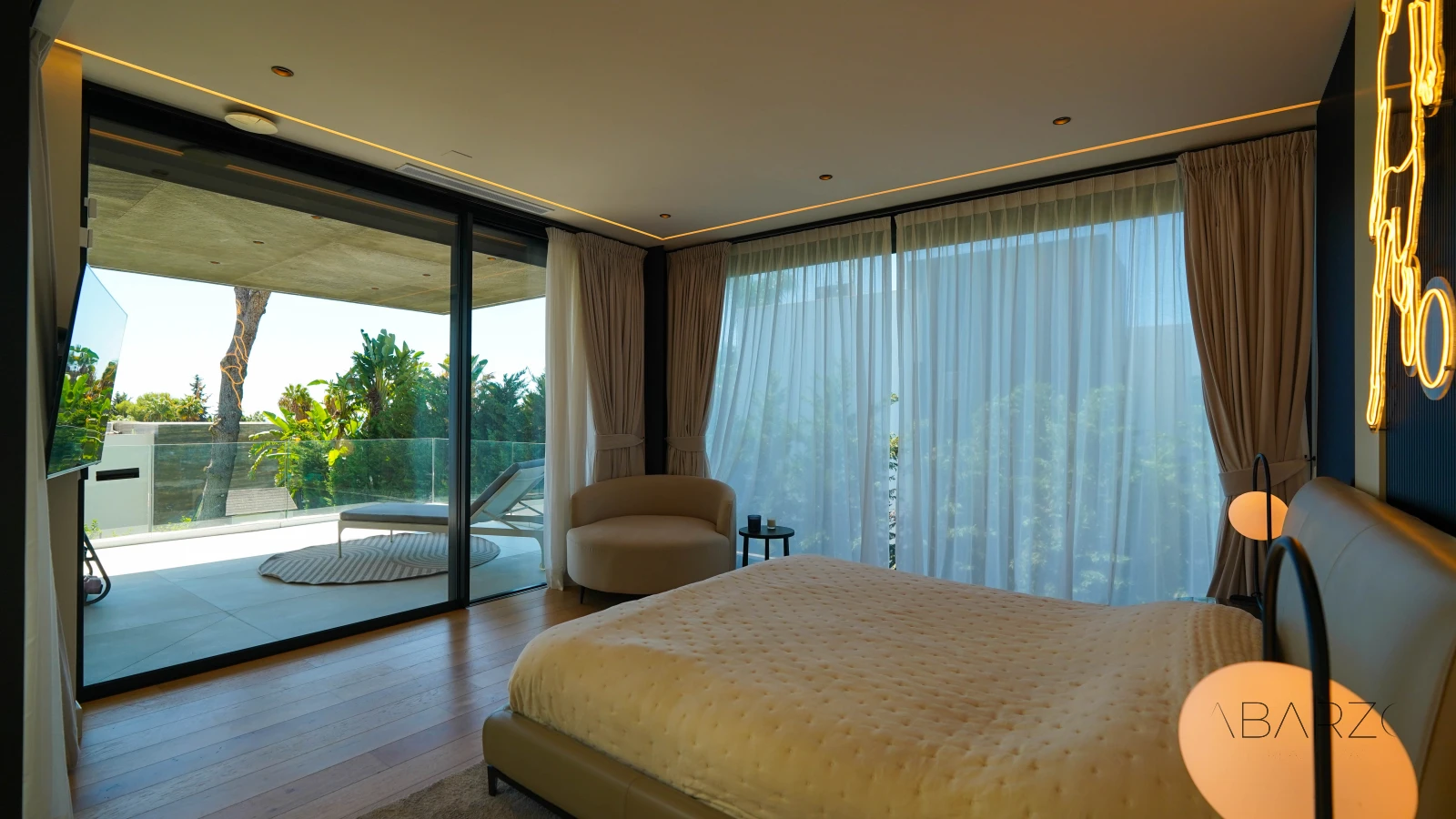 Contemporary villa in Sierra Blanca, Marbella with pool and sea views — interior, Golden Mile, Marbella (63 of 73)