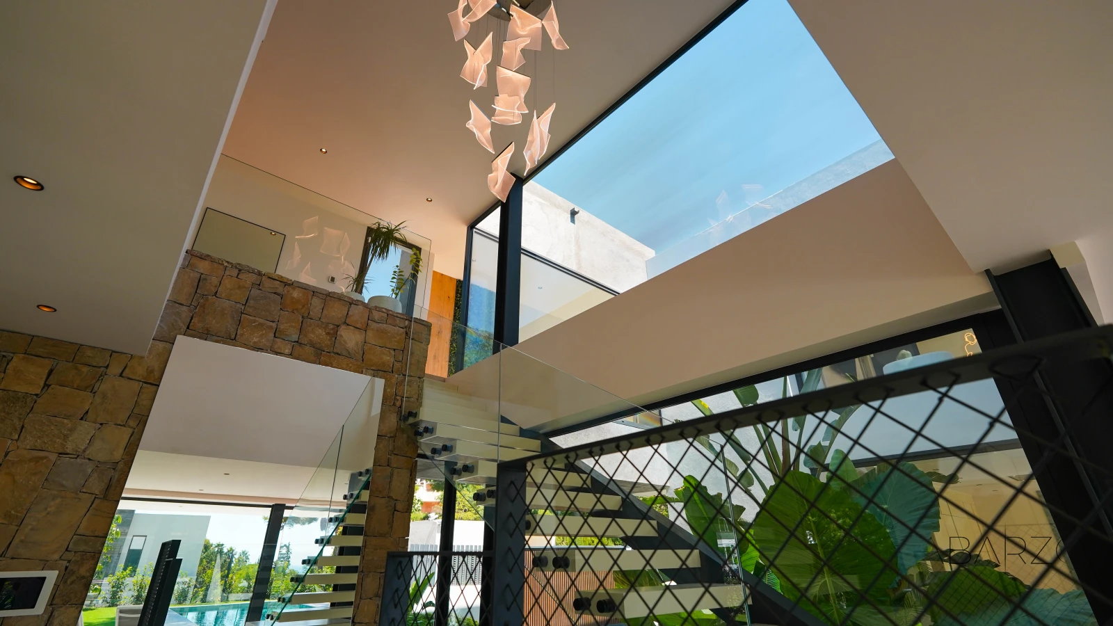 Contemporary villa in Sierra Blanca, Marbella with pool and sea views — interior, Golden Mile, Marbella (20 of 73)