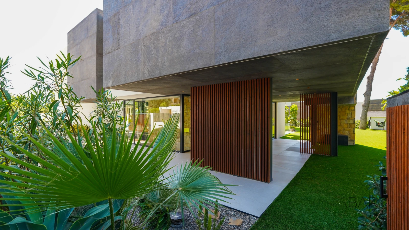 Contemporary villa in Sierra Blanca, Marbella with pool and sea views — interior, Golden Mile, Marbella (51 of 73)