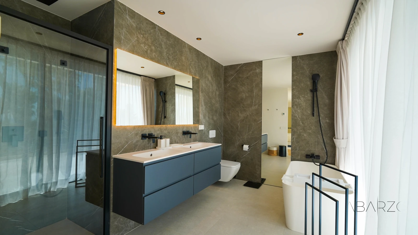 Contemporary villa in Sierra Blanca, Marbella with pool and sea views — interior, Golden Mile, Marbella (31 of 73)