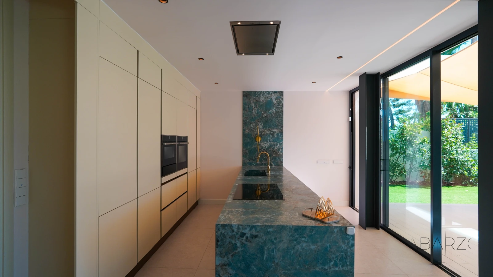 Contemporary villa in Sierra Blanca, Marbella with pool and sea views — interior, Golden Mile, Marbella (23 of 73)