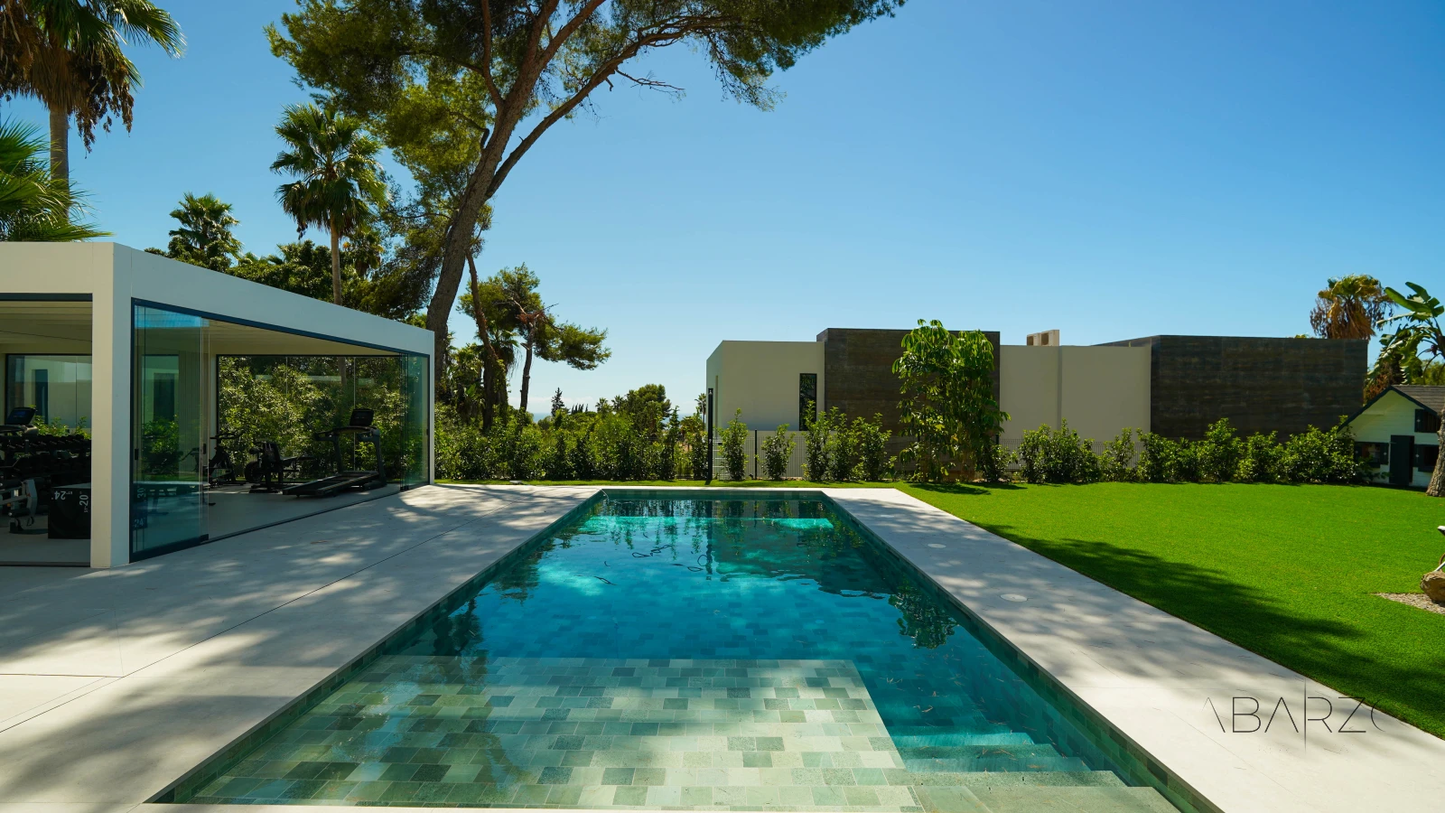 Contemporary villa in Sierra Blanca, Marbella with pool and sea views — interior, Golden Mile, Marbella (73 of 73)
