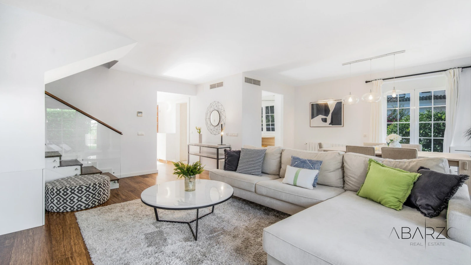 Frontline Beach Four-Bedroom End Townhouse in Marbella Golden Mile with Sea Views — interior, Golden Mile, Marbella (10 of 30)