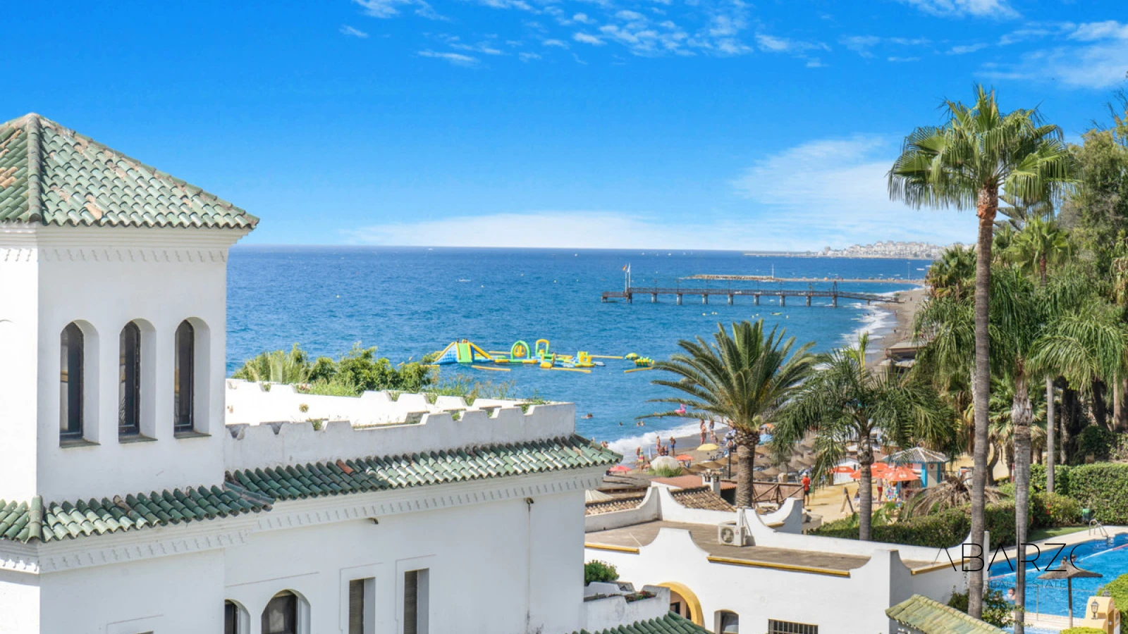 Frontline Beach Four-Bedroom End Townhouse in Marbella Golden Mile with Sea Views — interior, Golden Mile, Marbella (25 of 30)