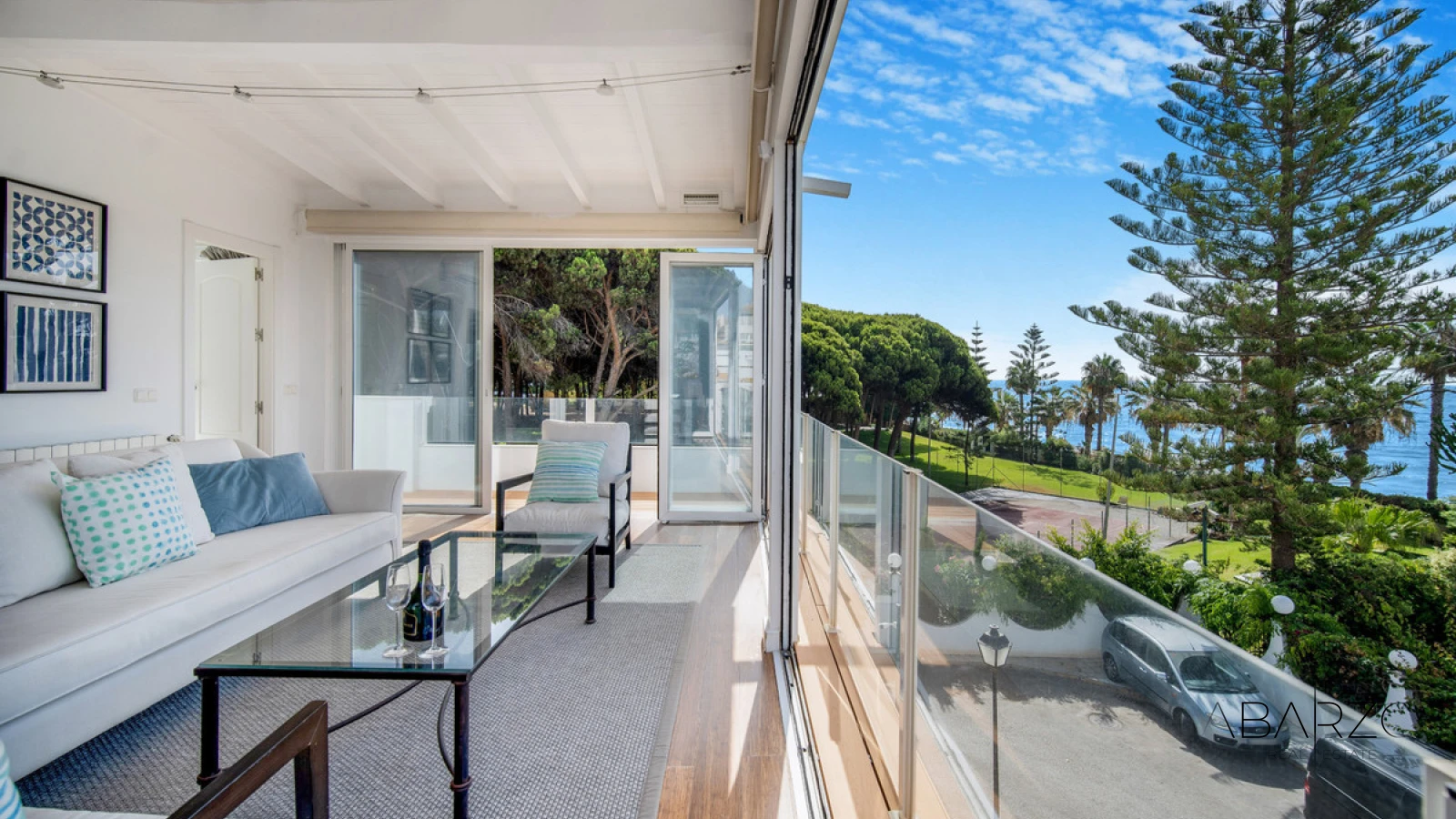 Frontline Beach Four-Bedroom End Townhouse in Marbella Golden Mile with Sea Views — interior, Golden Mile, Marbella (12 of 30)