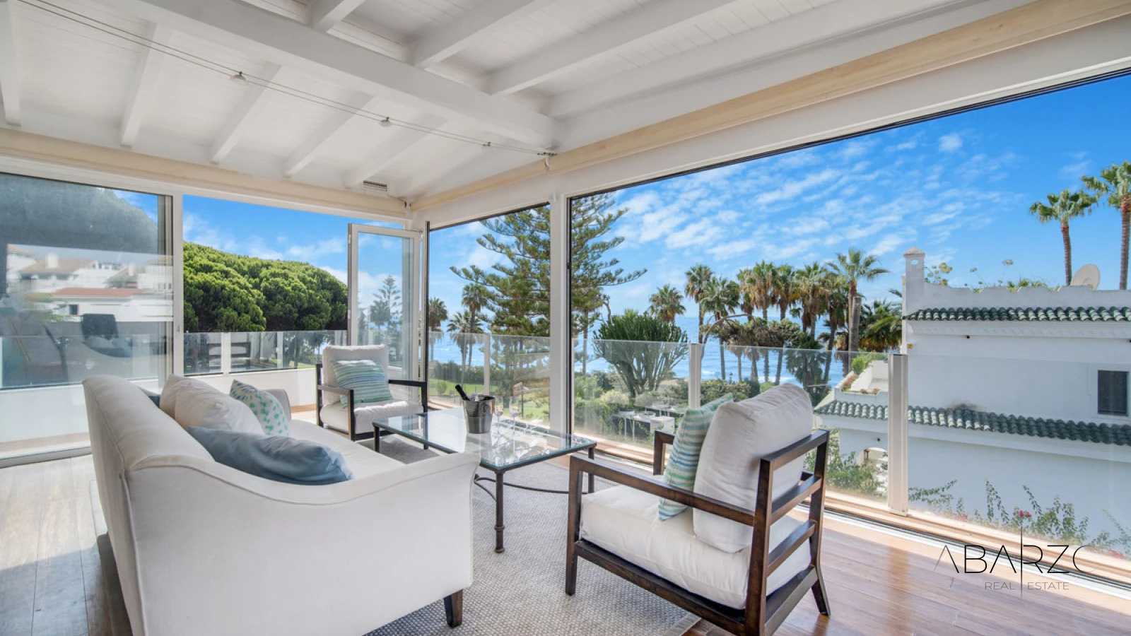 Frontline Beach Four-Bedroom End Townhouse in Marbella Golden Mile with Sea Views — interior, Golden Mile, Marbella (13 of 30)