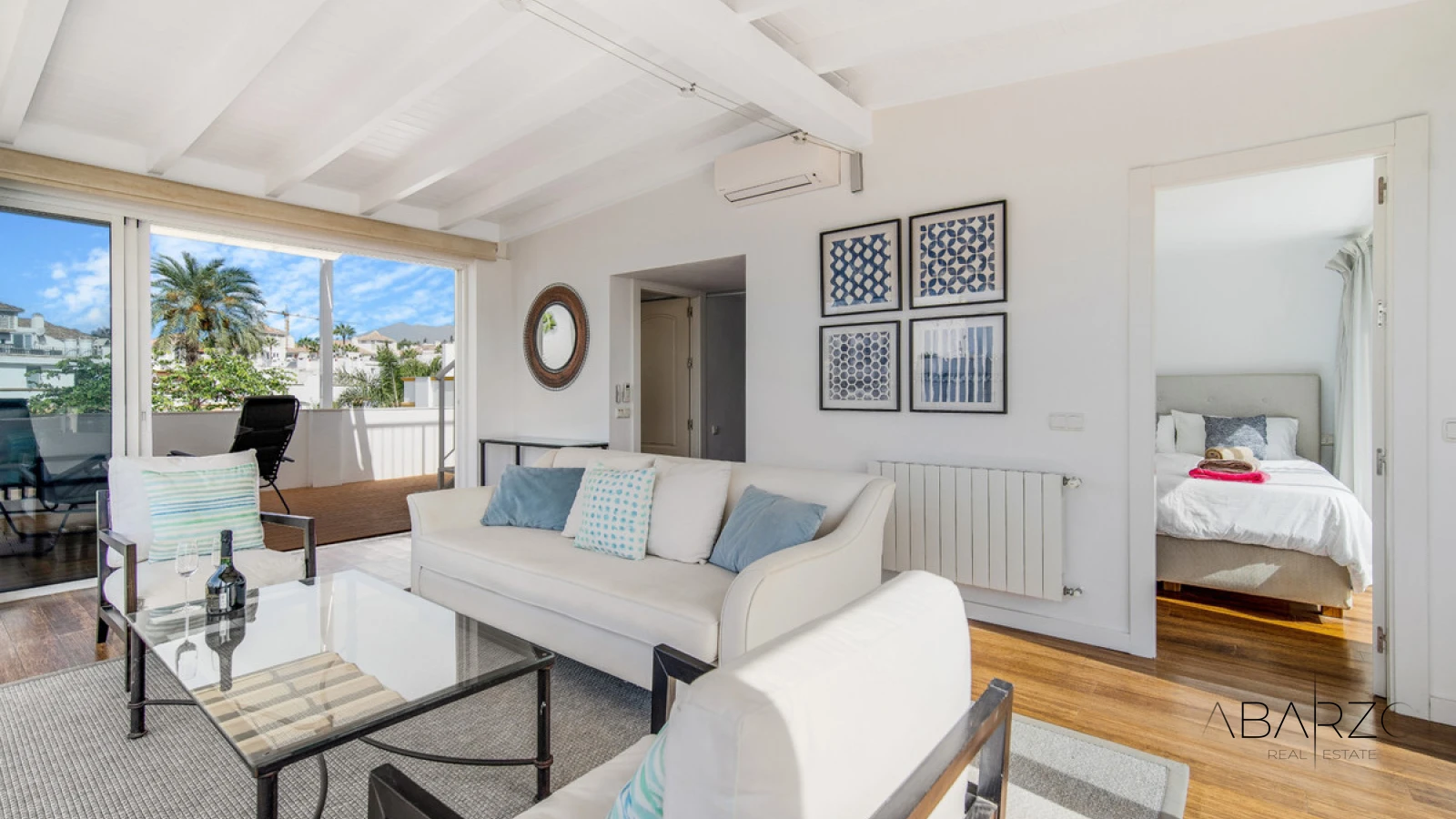 Frontline Beach Four-Bedroom End Townhouse in Marbella Golden Mile with Sea Views — interior, Golden Mile, Marbella (24 of 30)