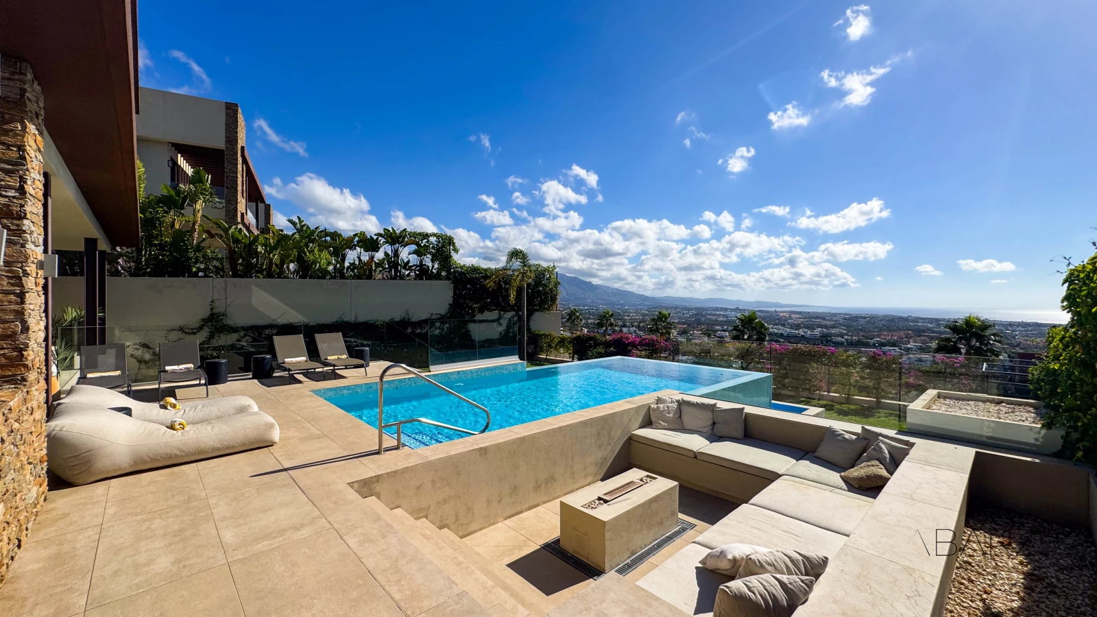 Contemporary Villa in Benahavís with Infinity Pool and Panoramic Sea Views — interior, Benahavís (7 of 110)