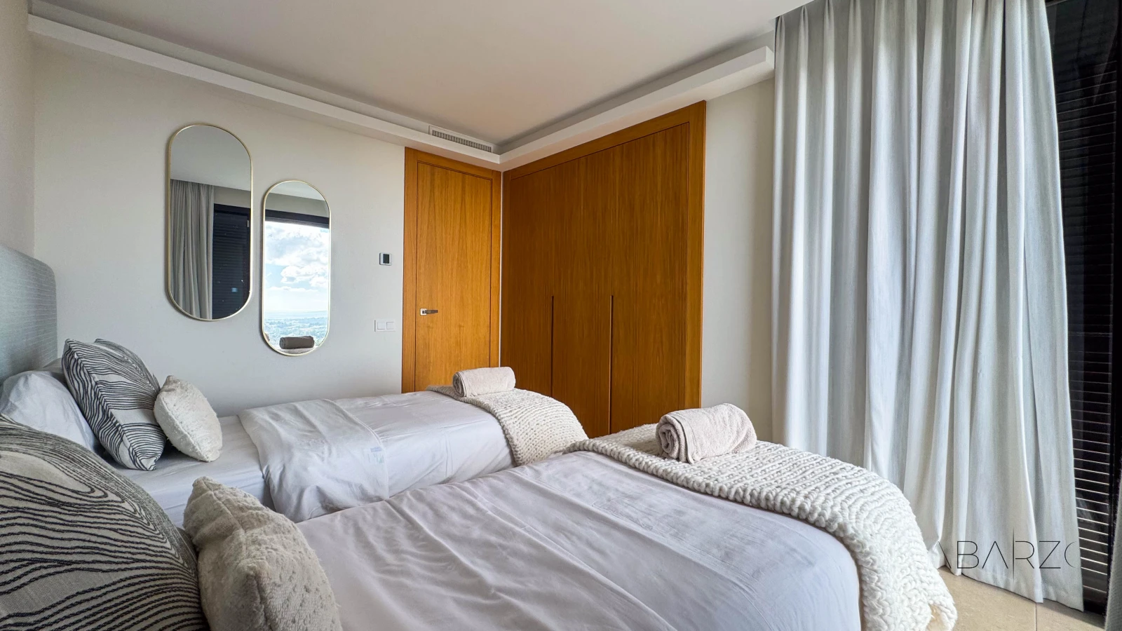 Contemporary Villa in Benahavís with Infinity Pool and Panoramic Sea Views — interior, Benahavís (47 of 110)