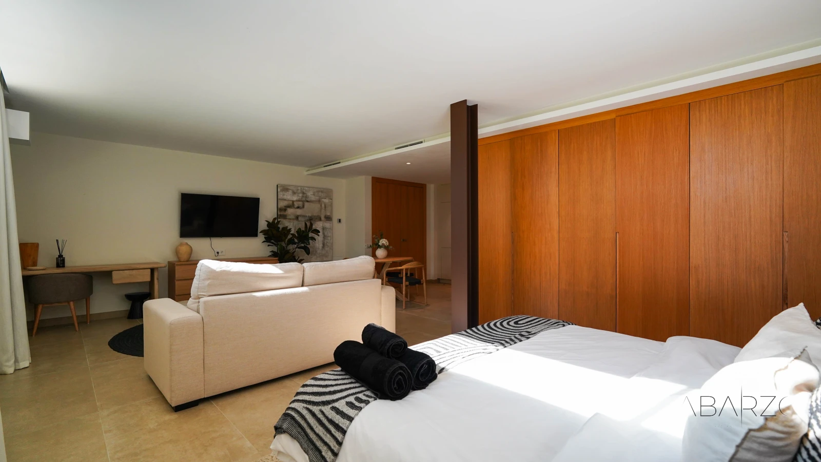 Contemporary Villa in Benahavís with Infinity Pool and Panoramic Sea Views — interior, Benahavís (50 of 110)