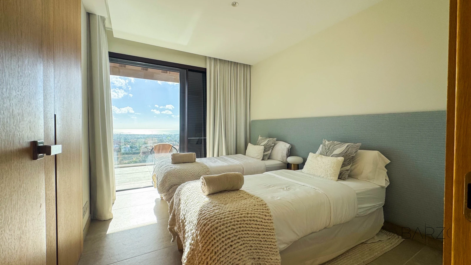 Contemporary Villa in Benahavís with Infinity Pool and Panoramic Sea Views — interior, Benahavís (46 of 110)