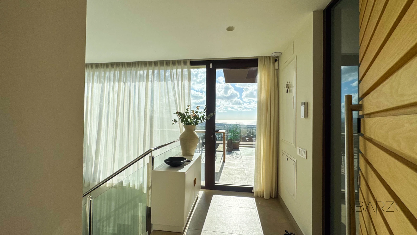 Contemporary Villa in Benahavís with Infinity Pool and Panoramic Sea Views — interior, Benahavís (63 of 110)