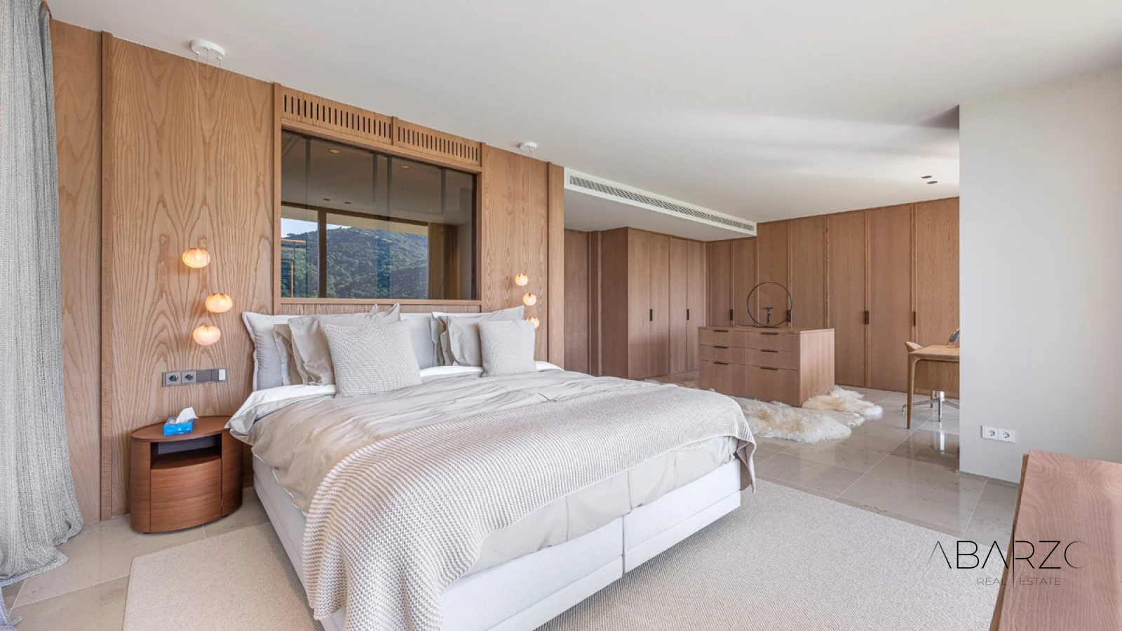 Contemporary hillside house with Mediterranean views and integrated design — interior, El Madroñal, Benahavís (20 of 49)