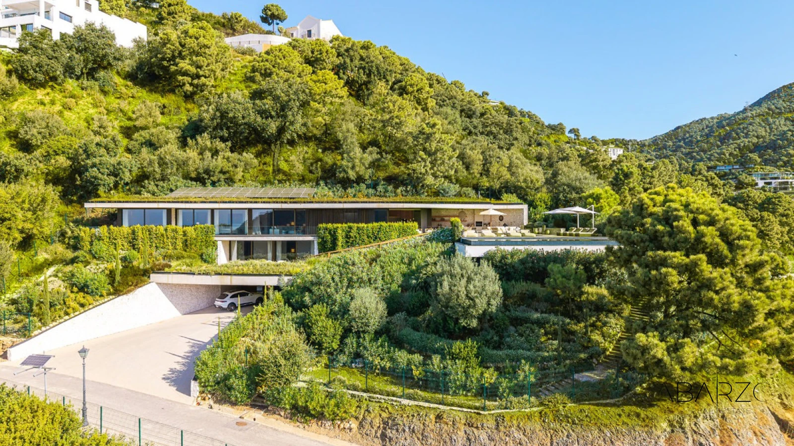 Contemporary hillside house with Mediterranean views and integrated design — interior, El Madroñal, Benahavís (42 of 49)