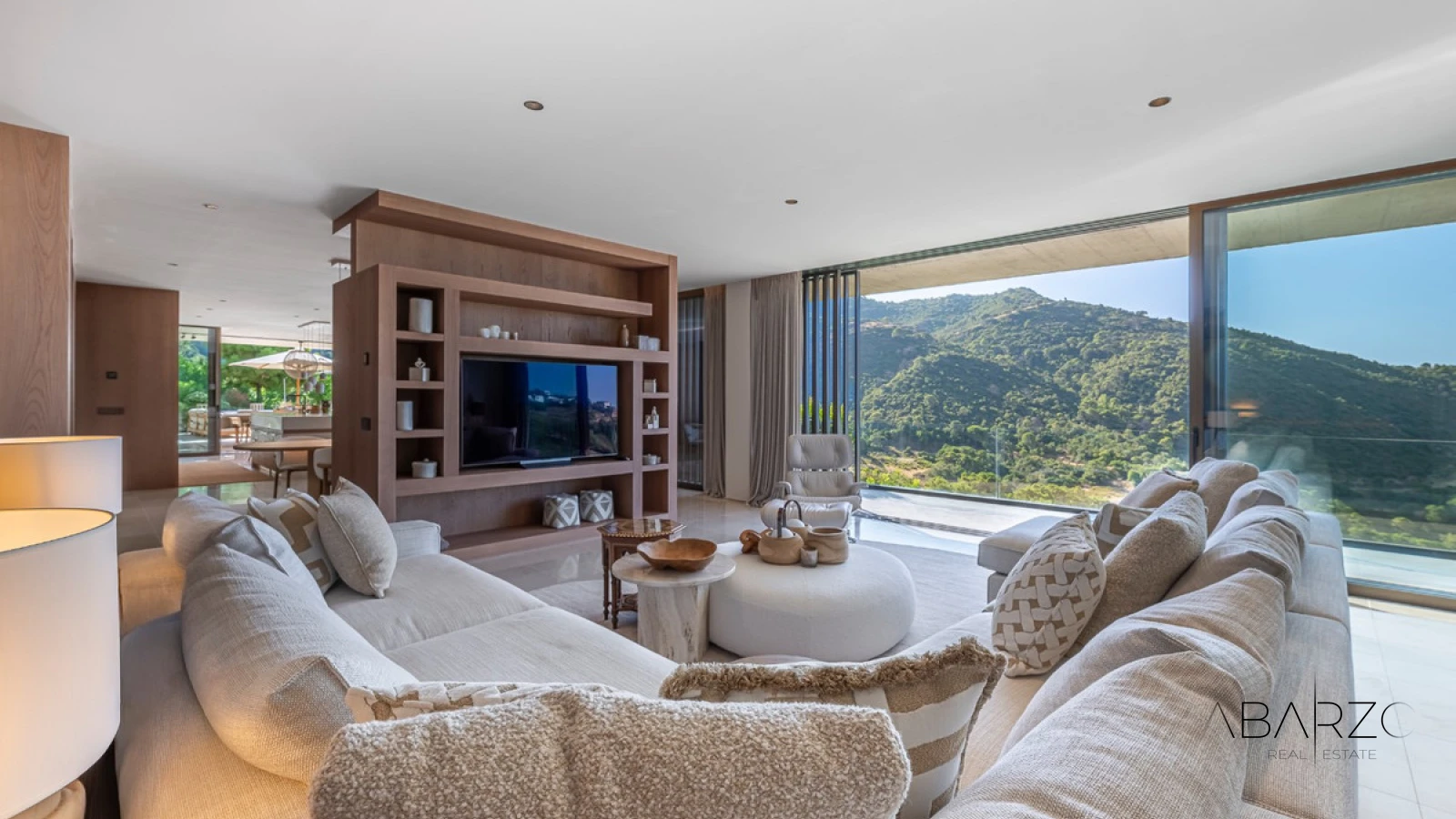 Contemporary hillside house with Mediterranean views and integrated design — interior, El Madroñal, Benahavís (6 of 49)