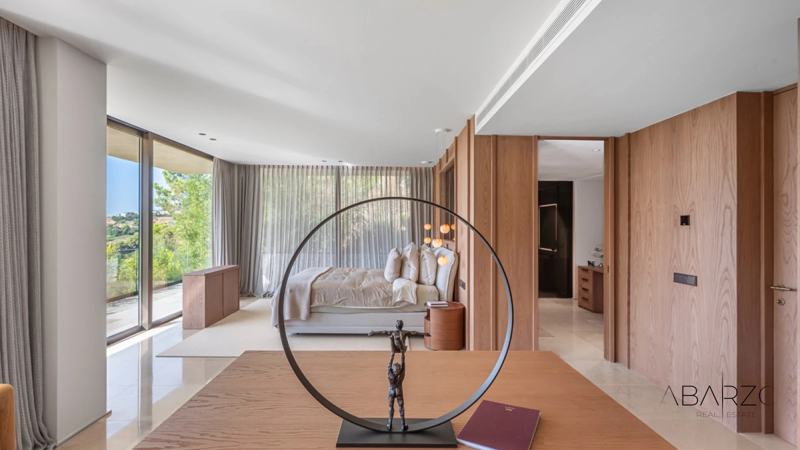 Contemporary hillside house with Mediterranean views and integrated design — interior, El Madroñal, Benahavís (23 of 49)