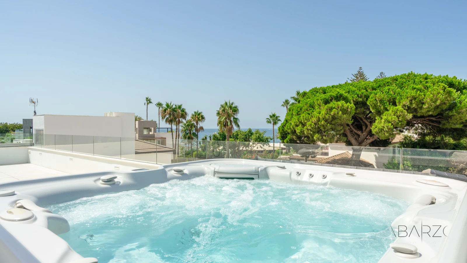 Magnificent Villa in Costa del Sol with Modern Design and Sea Proximity — interior, Cortijo Blanco, San Pedro de Alcántara (6 of 36)