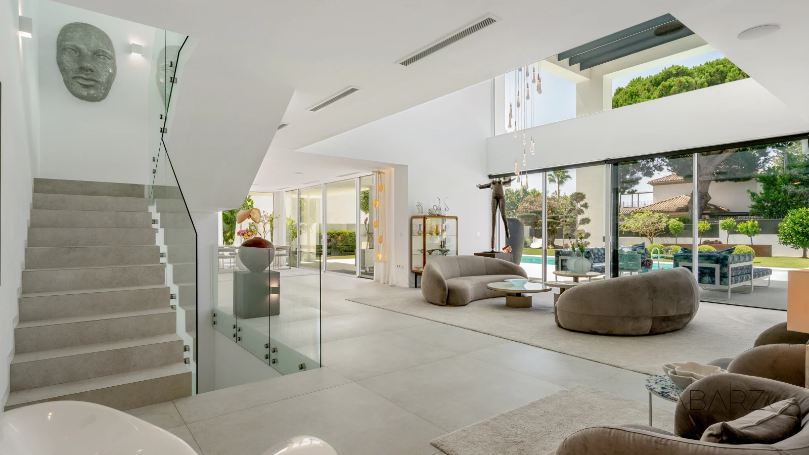 Magnificent Villa in Costa del Sol with Modern Design and Sea Proximity — interior, Cortijo Blanco, San Pedro de Alcántara (8 of 36)