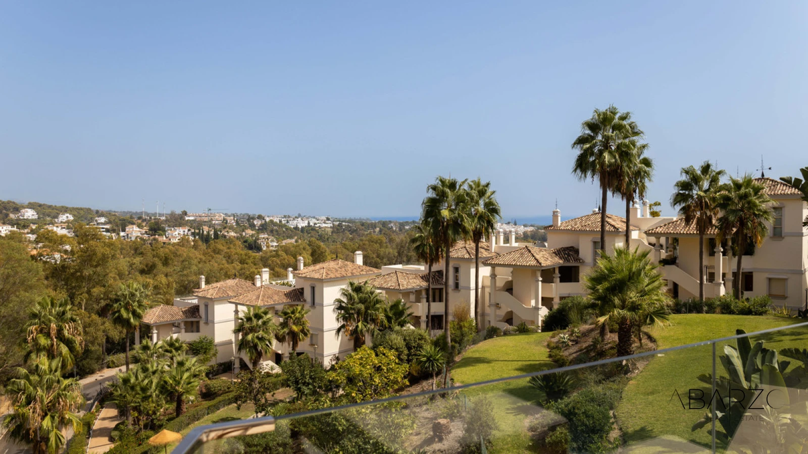 Apartment with Private Pool and La Concha Views in Les Belvederes, Nueva Andalucía, Marbella — interior, Nueva Andalucía, Marbella (25 of 32)