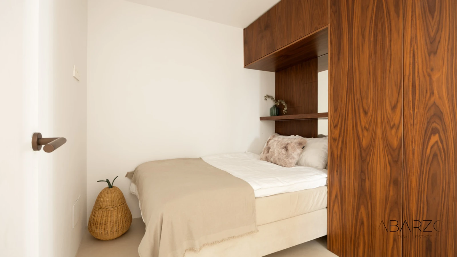 Apartment with Private Pool and La Concha Views in Les Belvederes, Nueva Andalucía, Marbella — interior, Nueva Andalucía, Marbella (16 of 32)