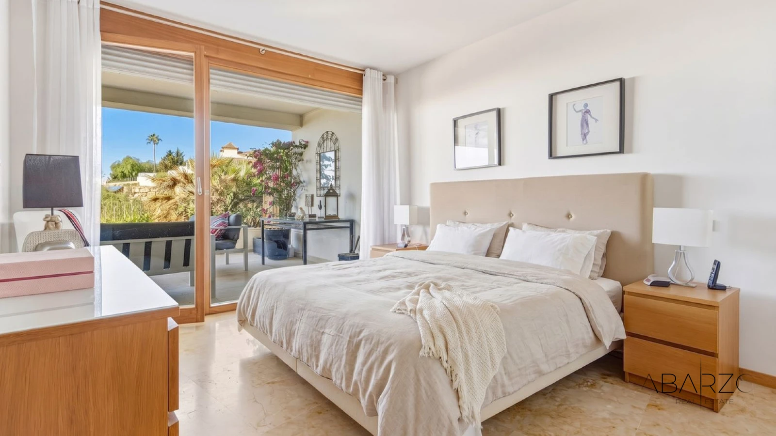 Ground floor apartment in Lomas de Los Monteros with terrace and pool access — interior, Marbella East, Marbella (6 of 19)