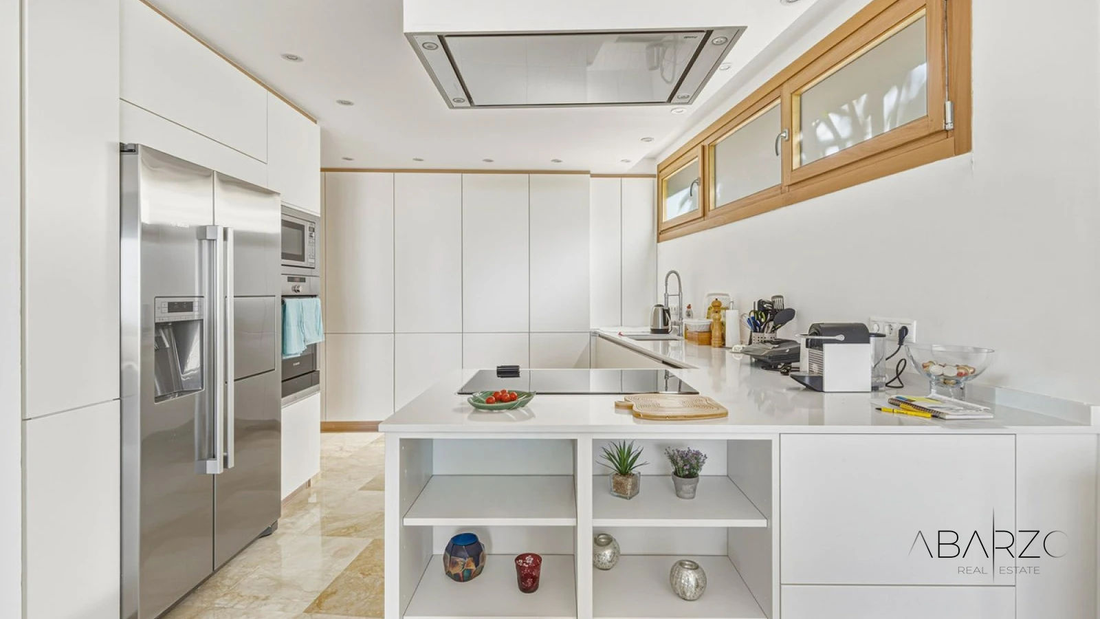 Ground floor apartment in Lomas de Los Monteros with terrace and pool access — interior, Marbella East, Marbella (2 of 19)