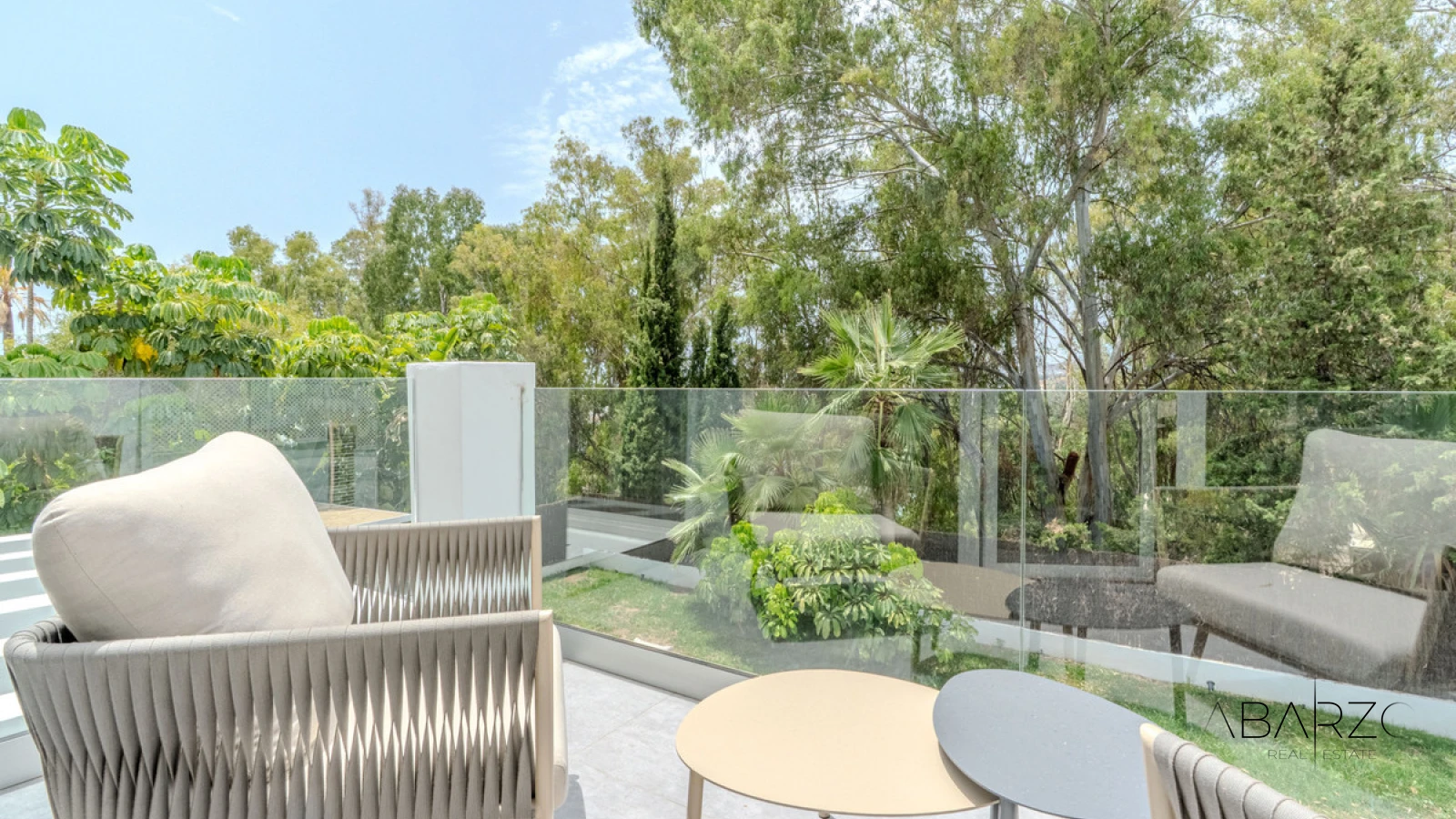 Beautiful 4-Bedroom Villa in Nueva Andalucía with Pool and Gardens — interior, Nueva Andalucía, Marbella (38 of 49)