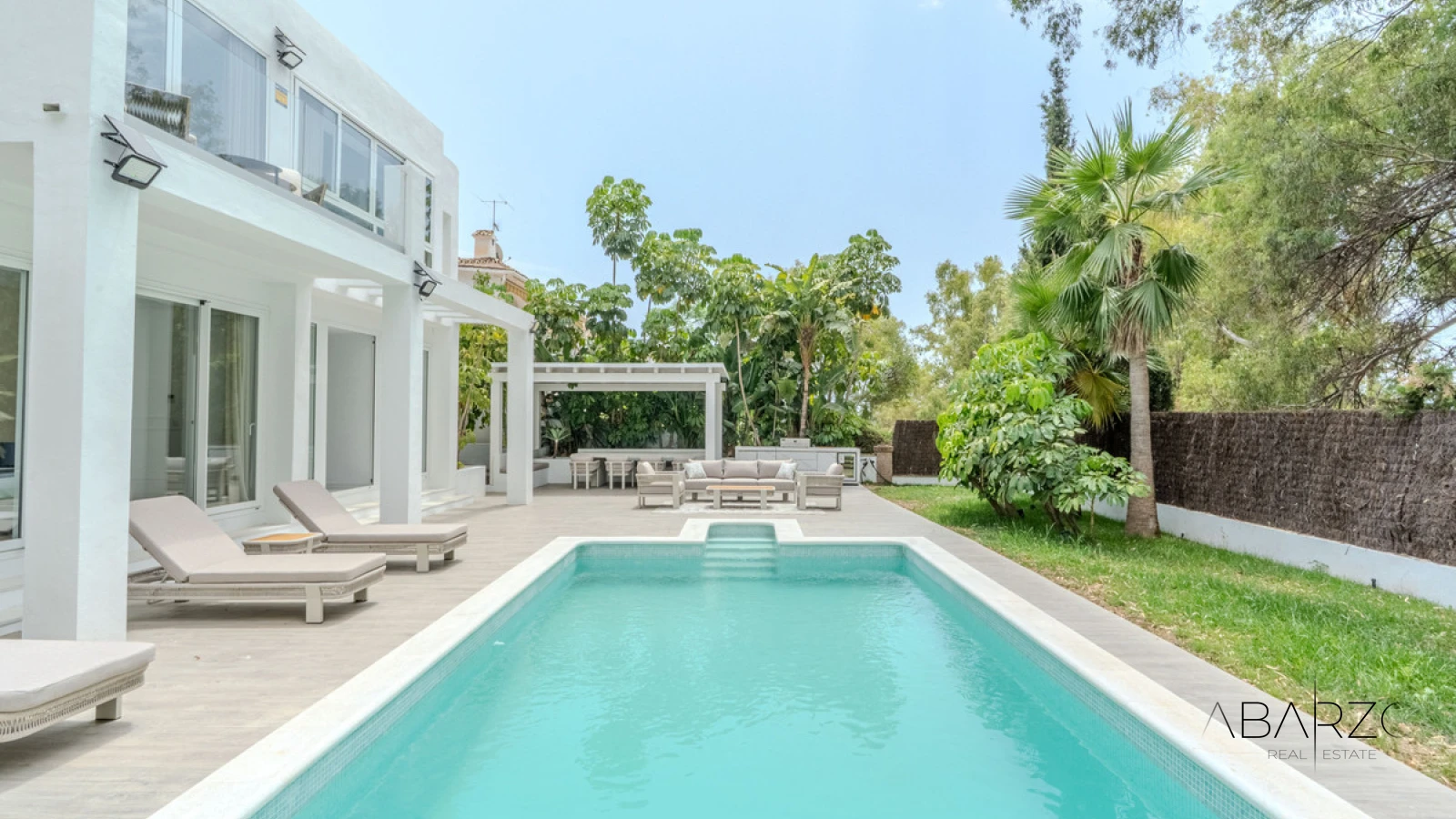 Beautiful 4-Bedroom Villa in Nueva Andalucía with Pool and Gardens — interior, Nueva Andalucía, Marbella (20 of 49)