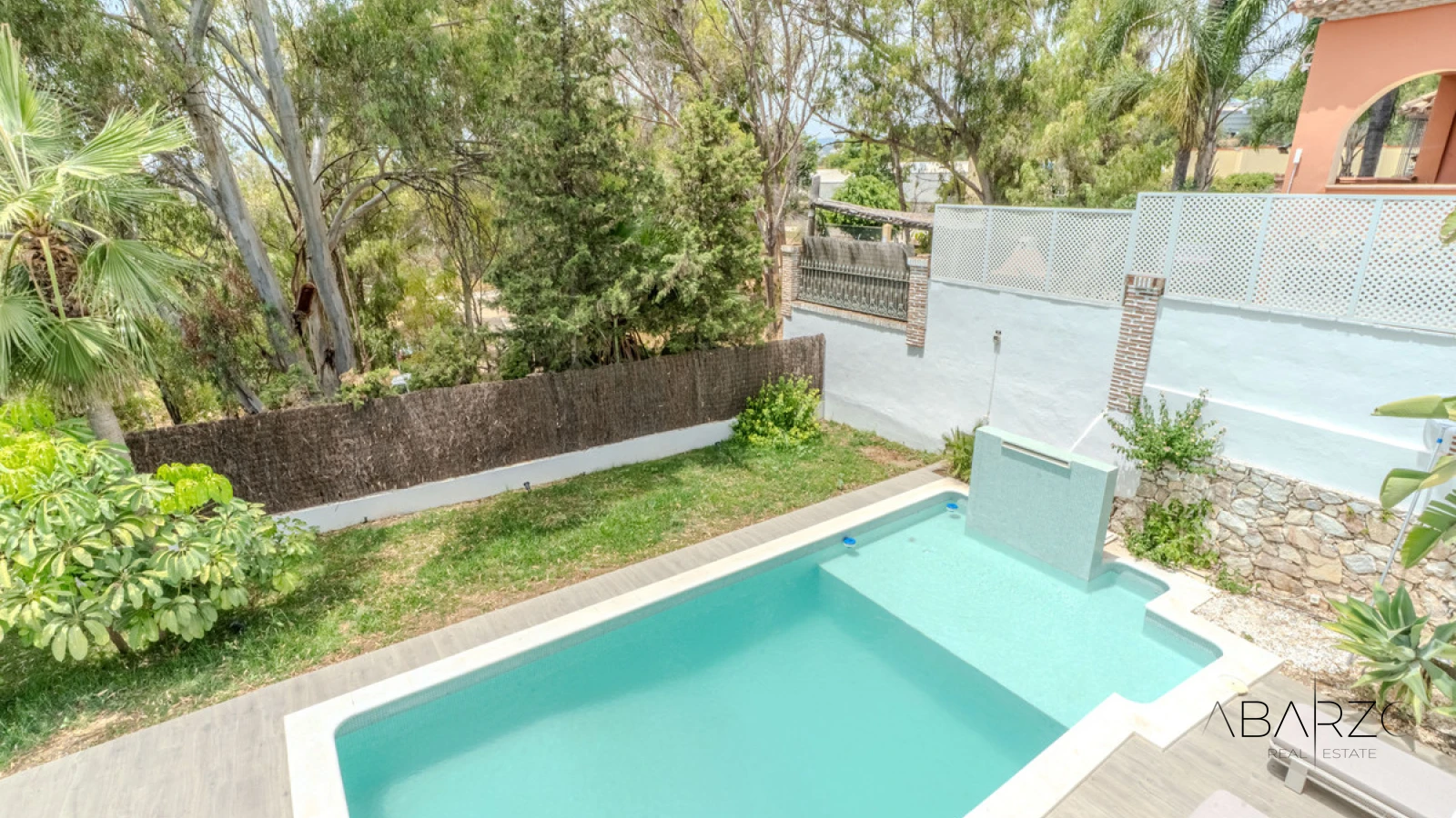 Beautiful 4-Bedroom Villa in Nueva Andalucía with Pool and Gardens — interior, Nueva Andalucía, Marbella (21 of 49)
