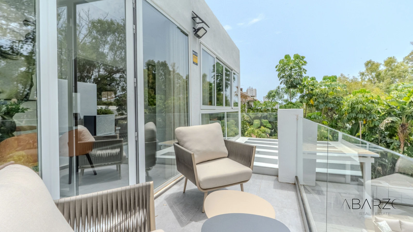 Beautiful 4-Bedroom Villa in Nueva Andalucía with Pool and Gardens — interior, Nueva Andalucía, Marbella (37 of 49)